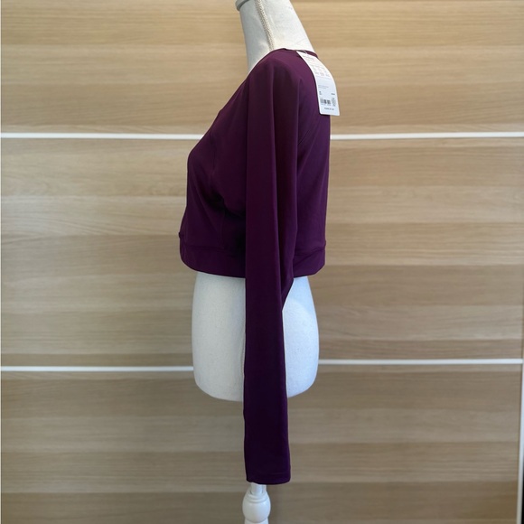 Athleta Crop Rash Guard - Picture 4 of 10